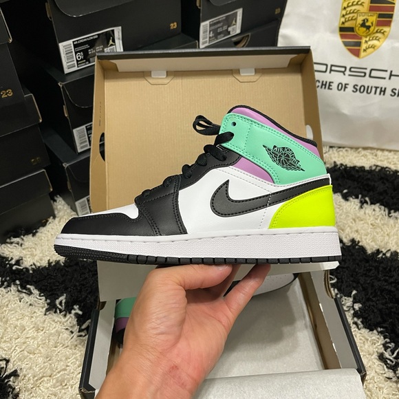 Jordan Other - NWT Air Jordan1 MID GS White/Black-Volt-Green Glow